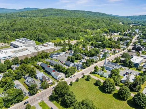 31 Gardner Lane Waterbury VT 05676