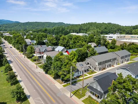 31 Gardner Lane Waterbury VT 05676