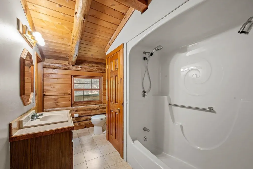 34 Edwards Mill Road Chester NH 03036