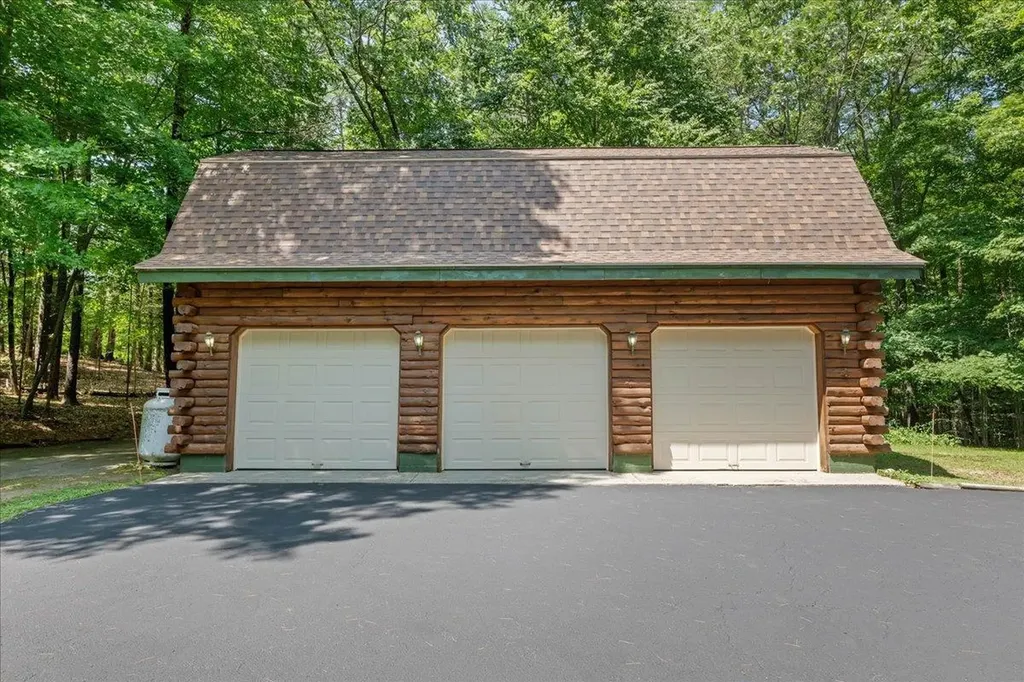 34 Edwards Mill Road Chester NH 03036