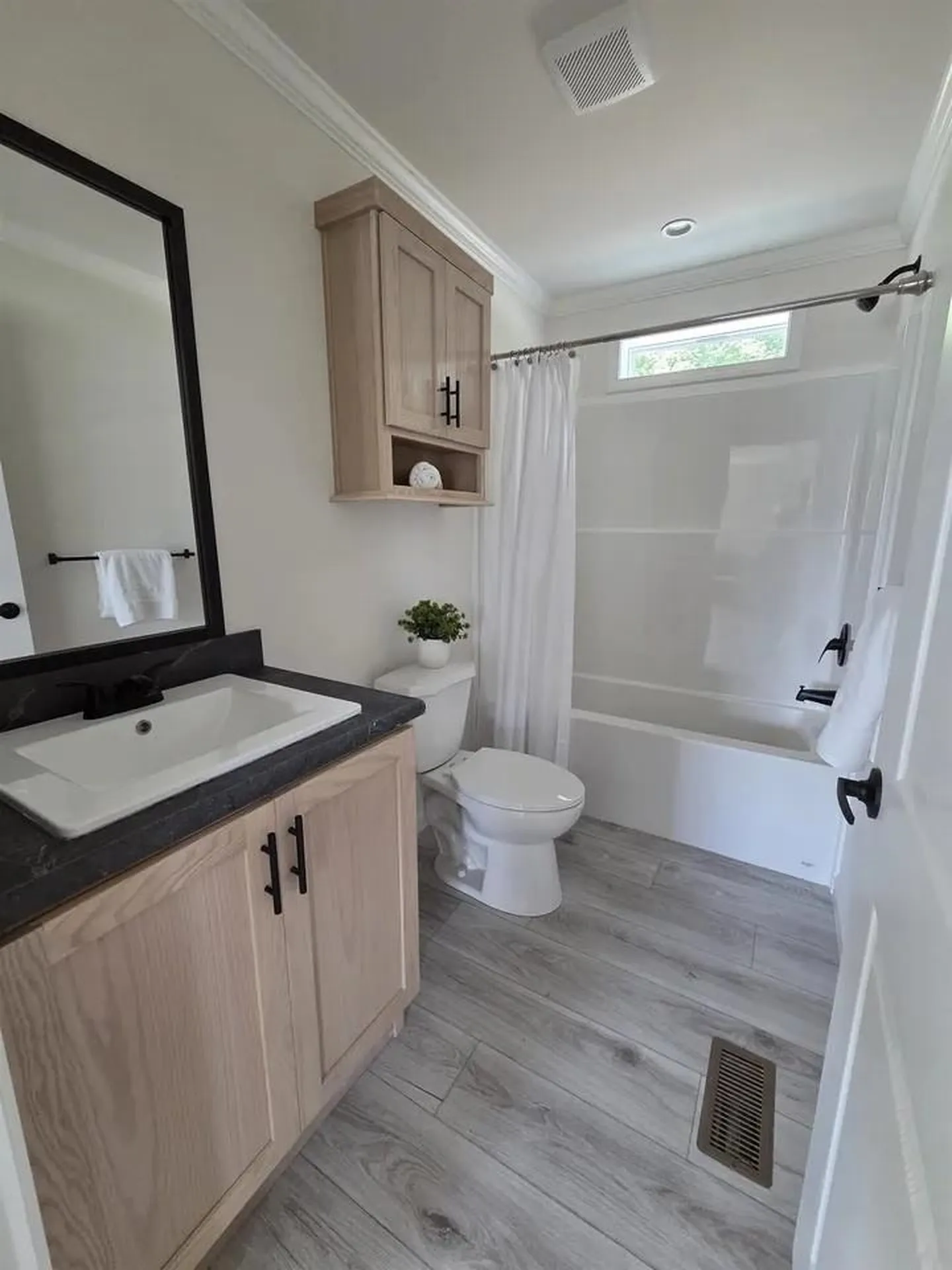 3 Quartz Street Litchfield NH 03052