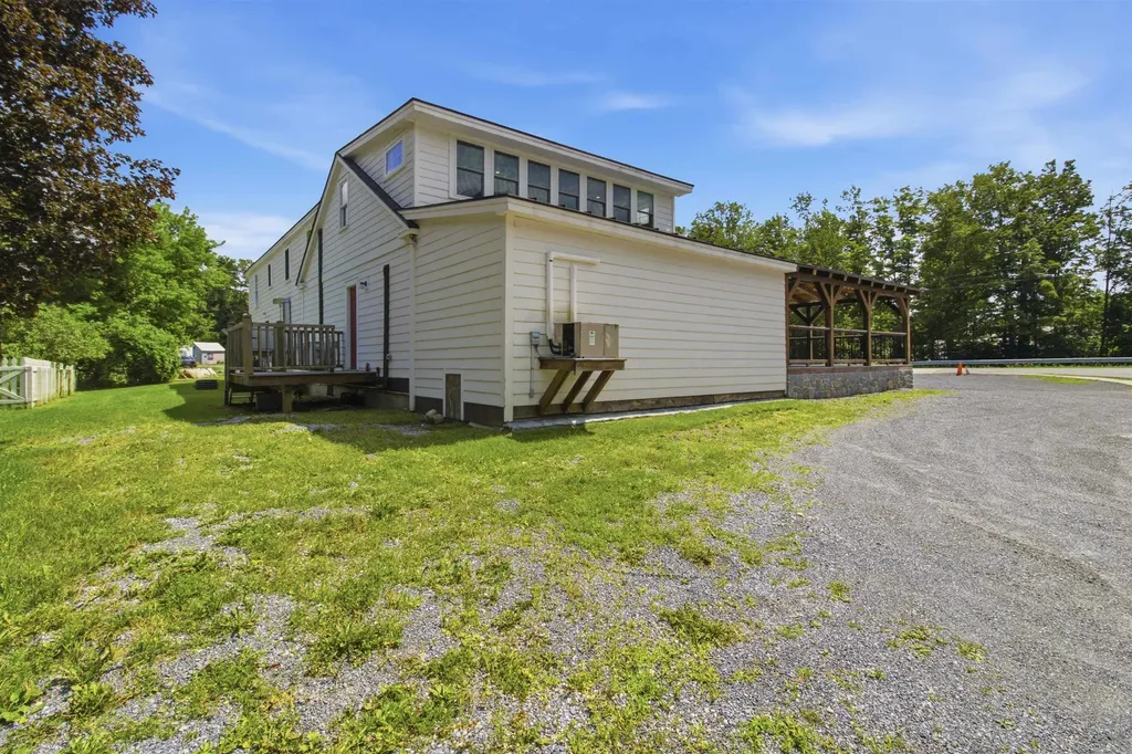 13 Old Mill Road Arlington VT 05250