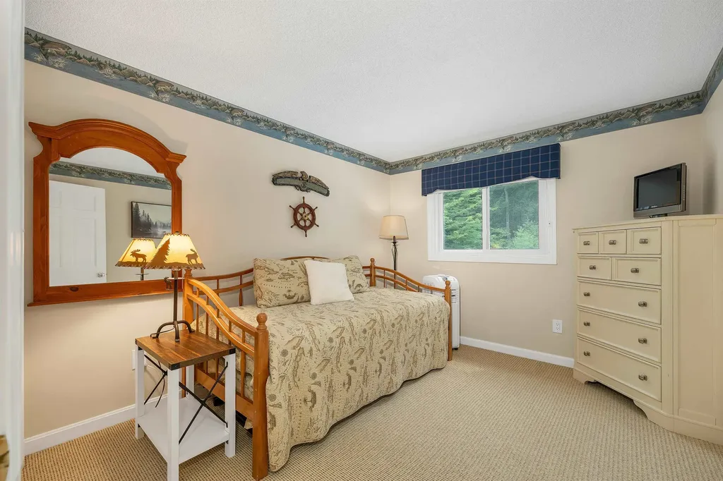 19 Wawbeek Road Tuftonboro NH 03850
