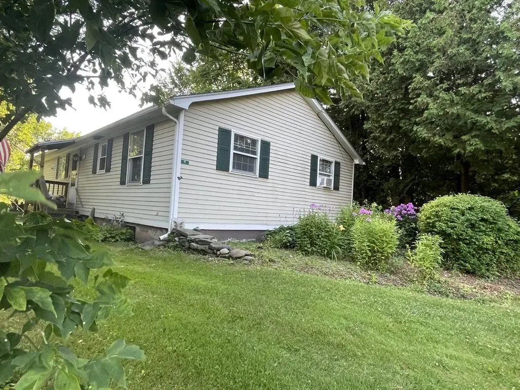 9 12 Route Hartland VT 05048
