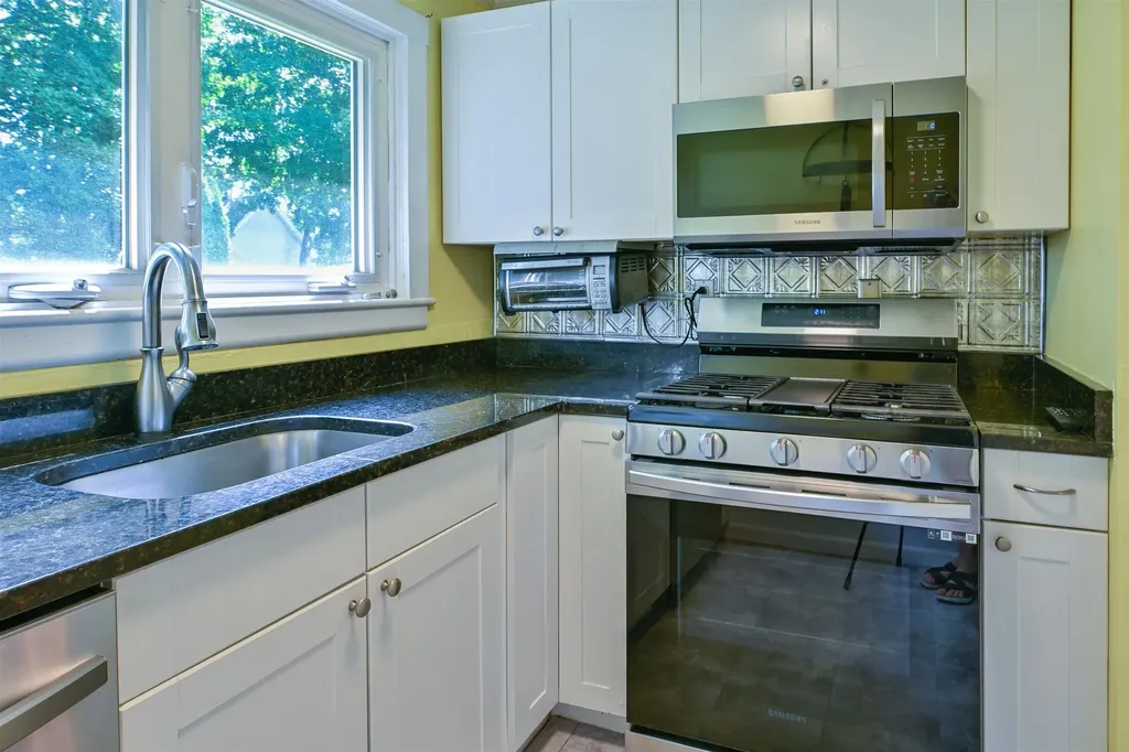 375 Orange Street Manchester NH 03104