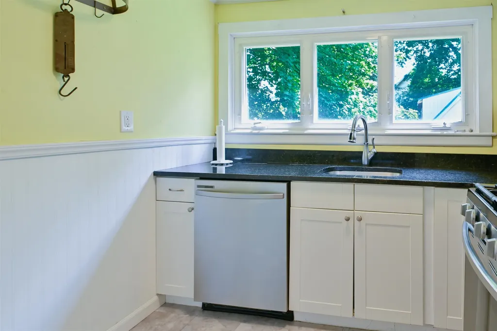 375 Orange Street Manchester NH 03104