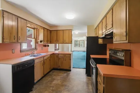 82 Puddingstone Road Pownal VT 05261