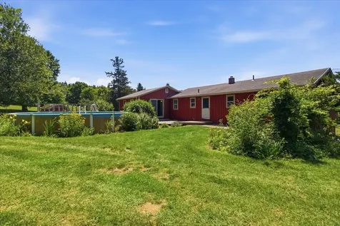 82 Puddingstone Road Pownal VT 05261