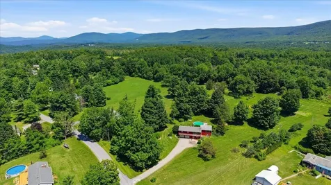 82 Puddingstone Road Pownal VT 05261
