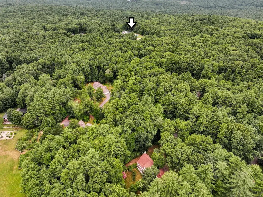 9 Storybrook Lane Amherst NH 03031
