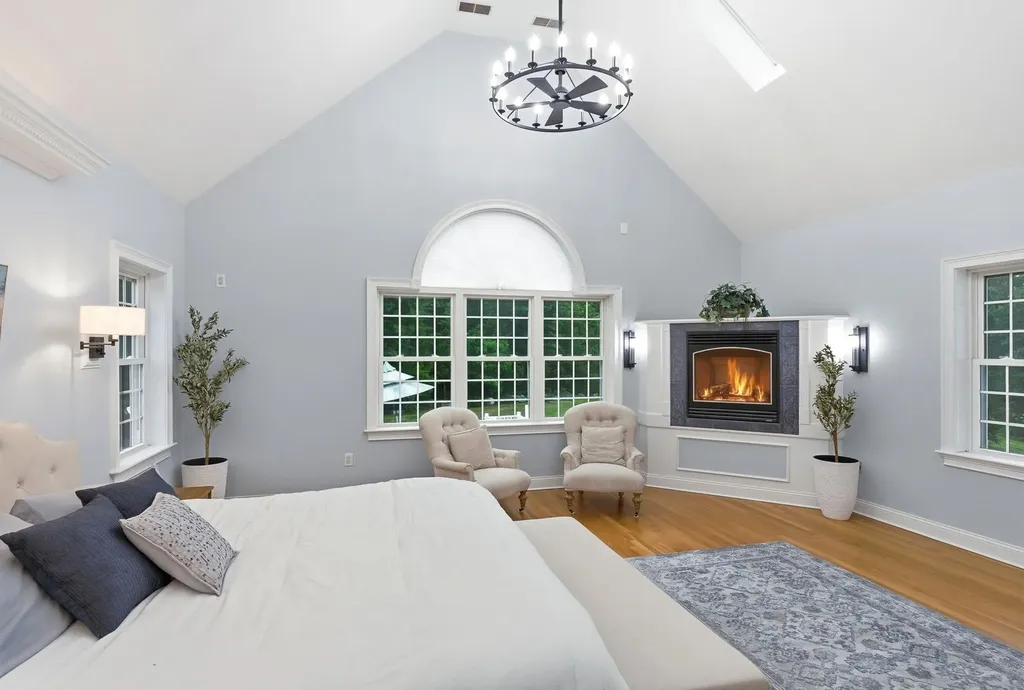 9 Storybrook Lane Amherst NH 03031
