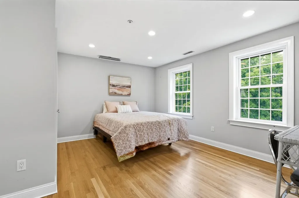 9 Storybrook Lane Amherst NH 03031