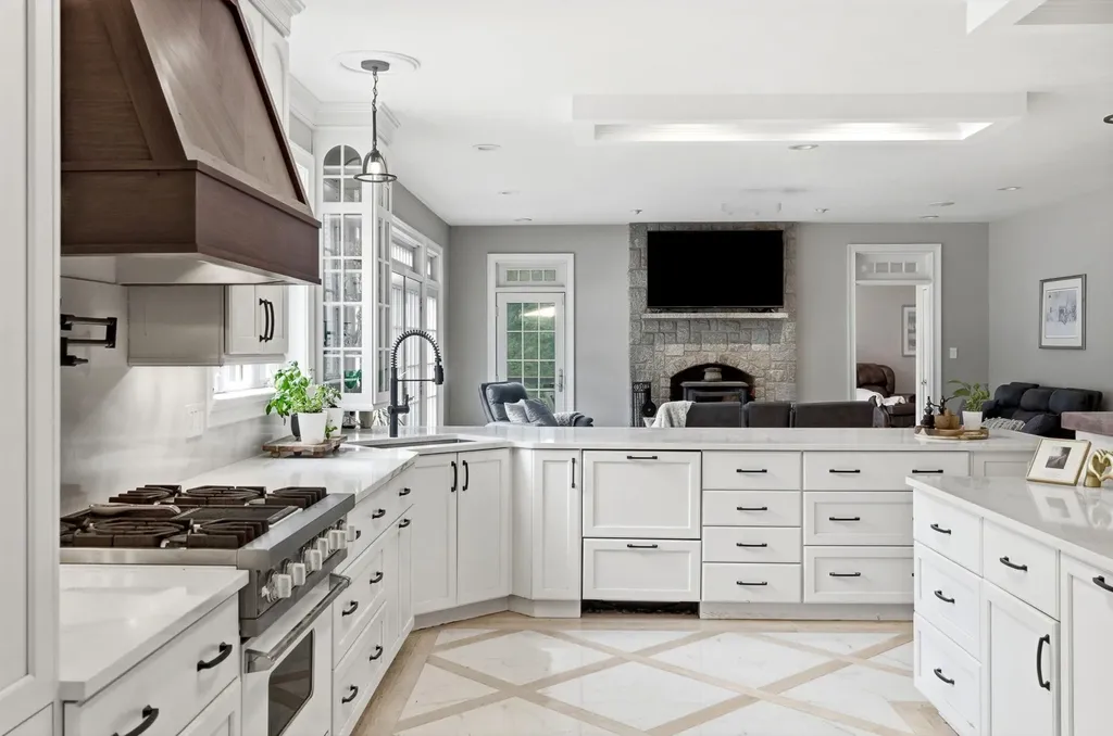 9 Storybrook Lane Amherst NH 03031