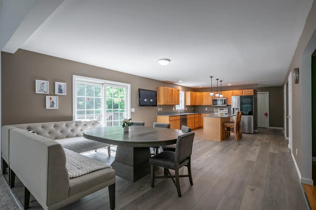 141 Paige Hill Road Goffstown NH 03045