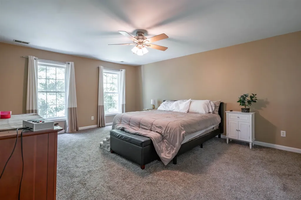 141 Paige Hill Road Goffstown NH 03045