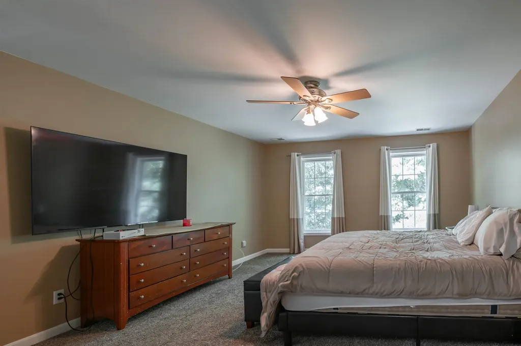 141 Paige Hill Road Goffstown NH 03045