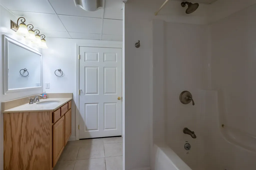 141 Paige Hill Road Goffstown NH 03045