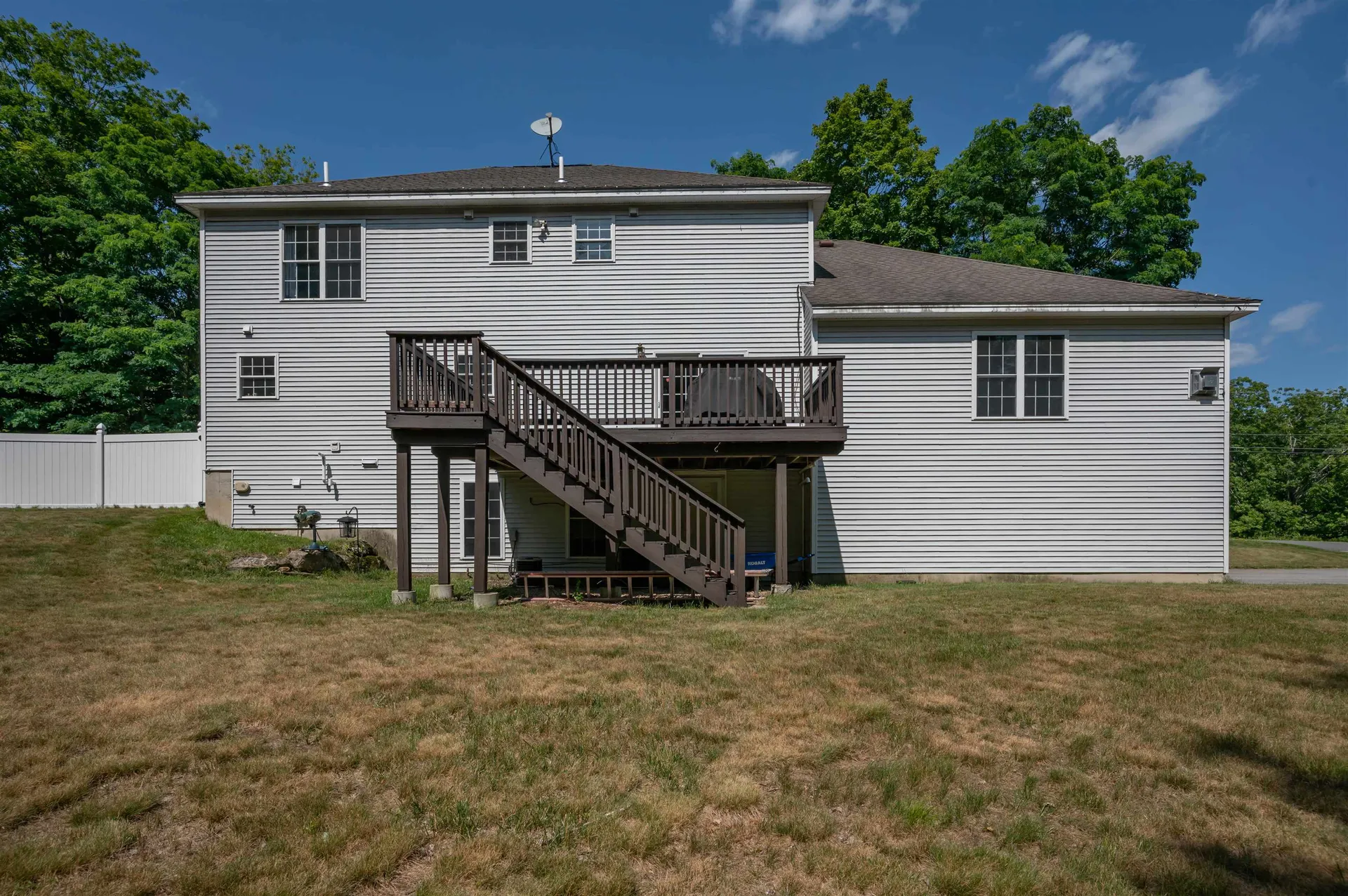 141 Paige Hill Road Goffstown NH 03045