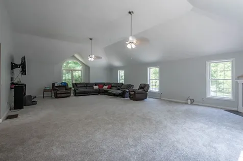 141 Paige Hill Road Goffstown NH 03045