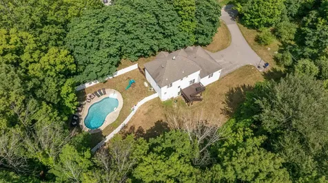 141 Paige Hill Road Goffstown NH 03045