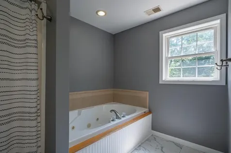 141 Paige Hill Road Goffstown NH 03045