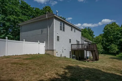141 Paige Hill Road Goffstown NH 03045