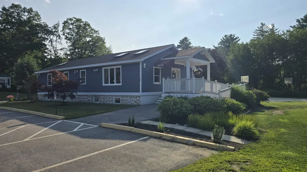 44 Gooseberry Circle Rochester NH 03867