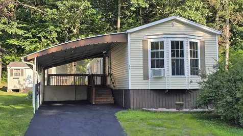 44 Gooseberry Circle Rochester NH 03867