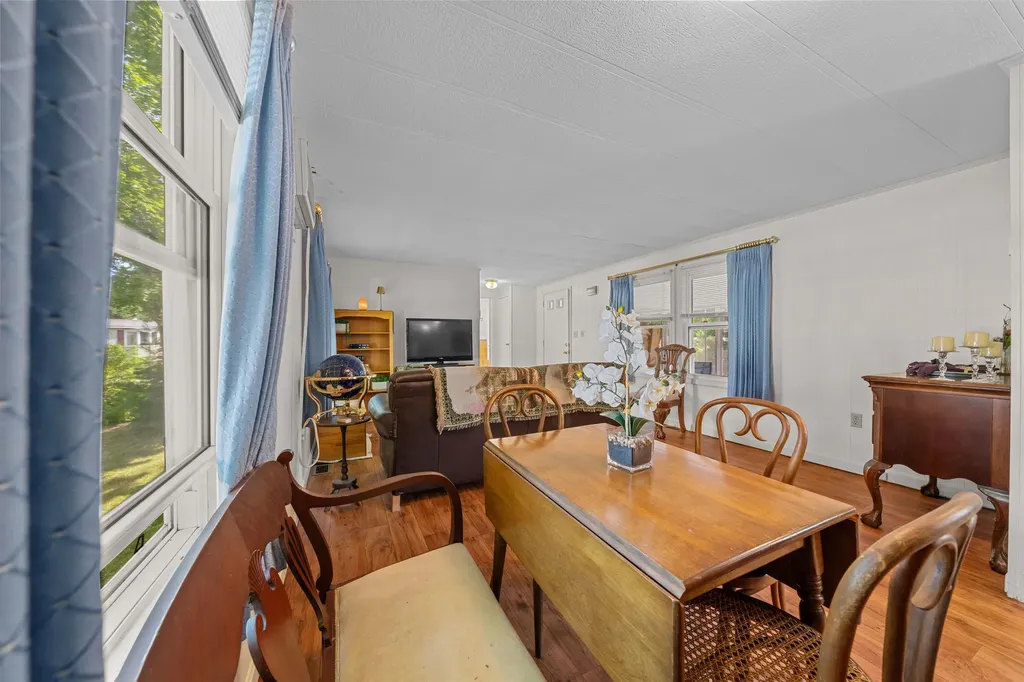 66 Fairfield Drive Concord NH 03301