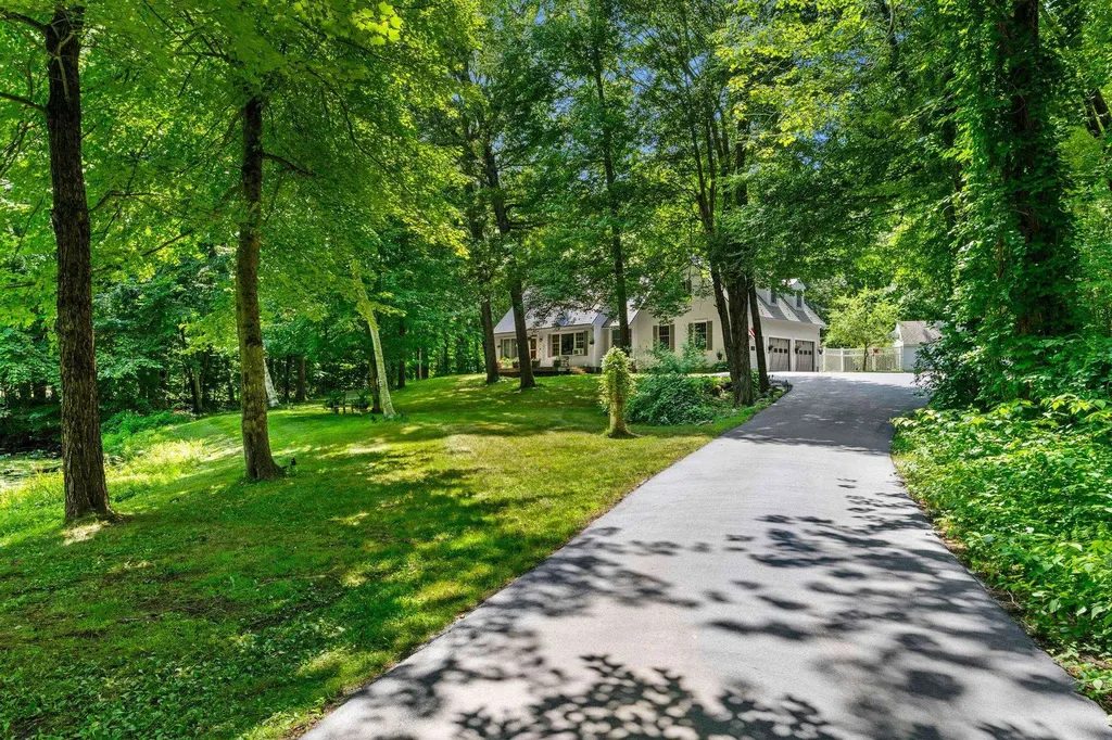 85 Maple Avenue Atkinson NH 03811