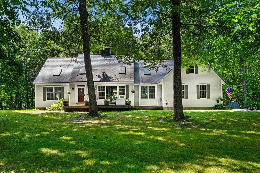 85 Maple Avenue Atkinson NH 03811