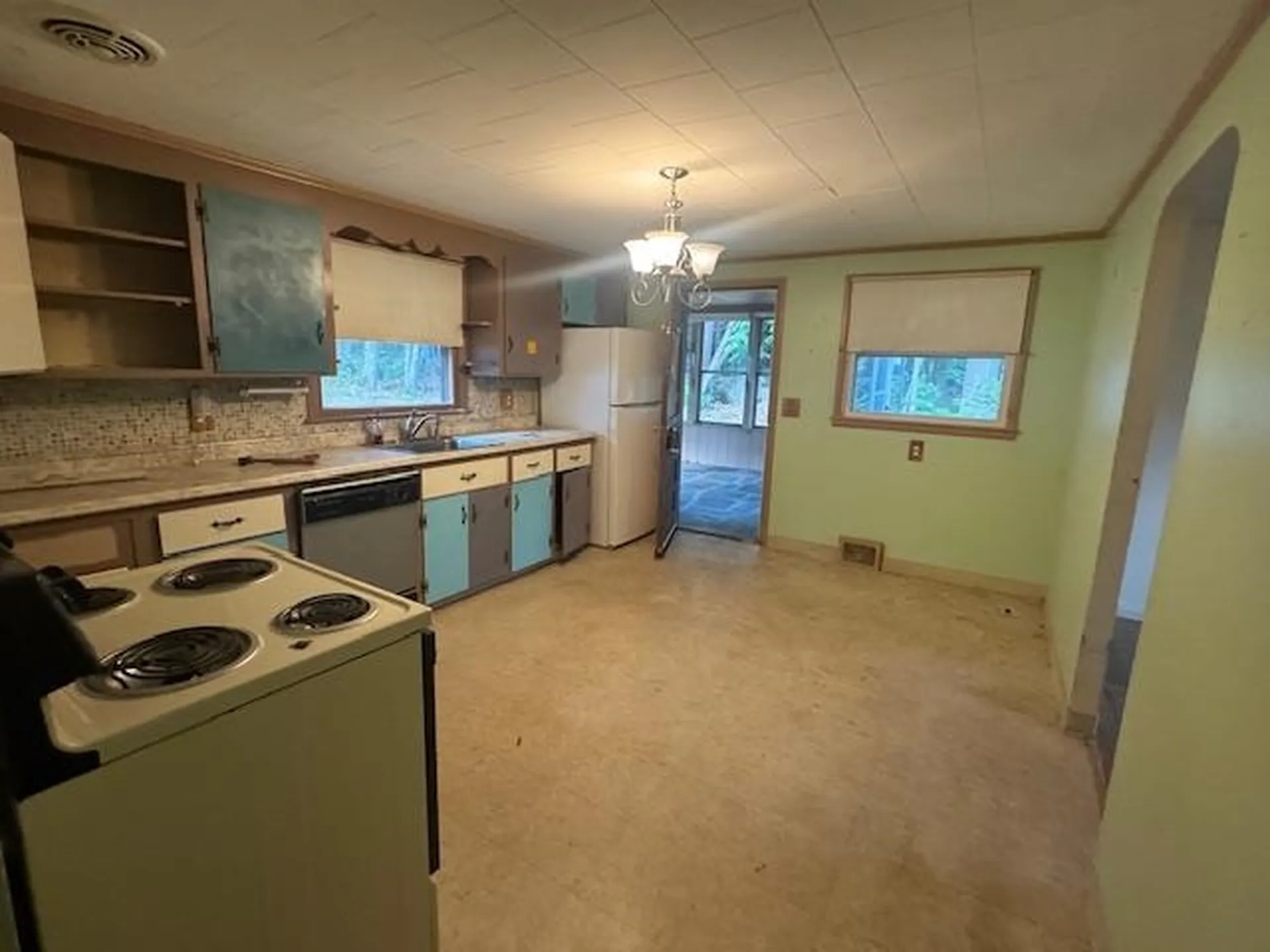 65 Langford Road Raymond NH 03077