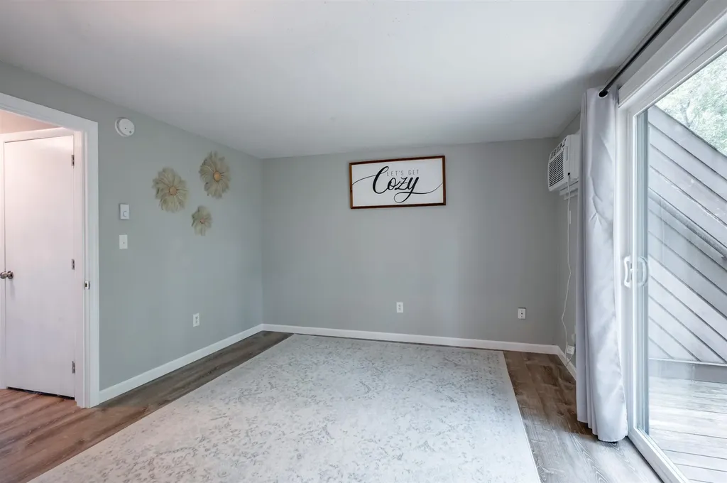 21 Silverton Drive Nashua NH 03062