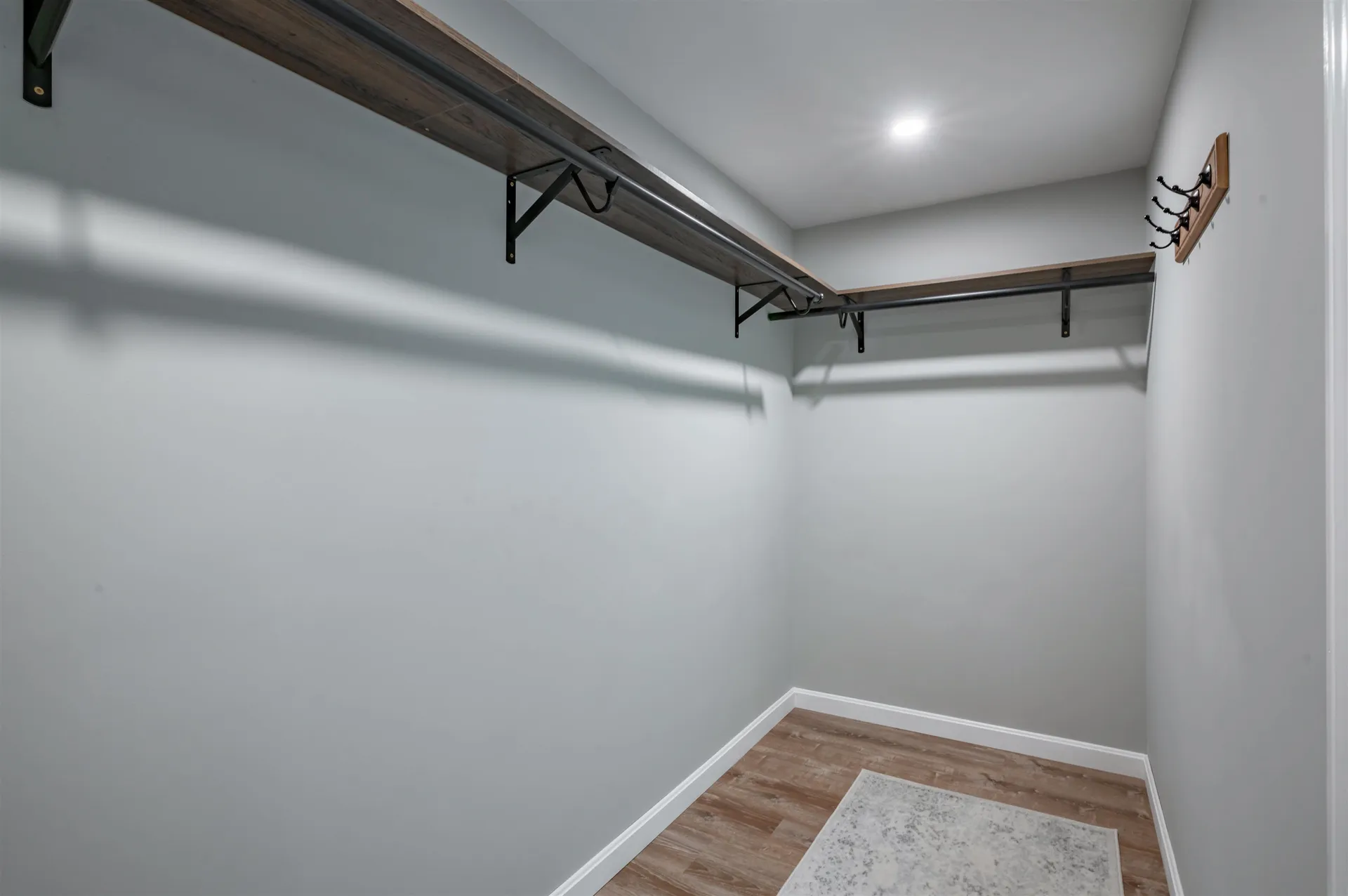 21 Silverton Drive Nashua NH 03062