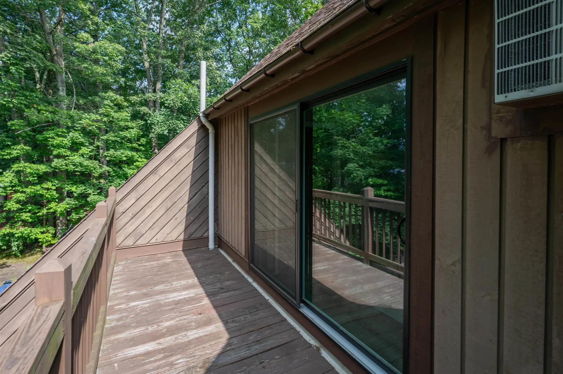 21 Silverton Drive Nashua NH 03062