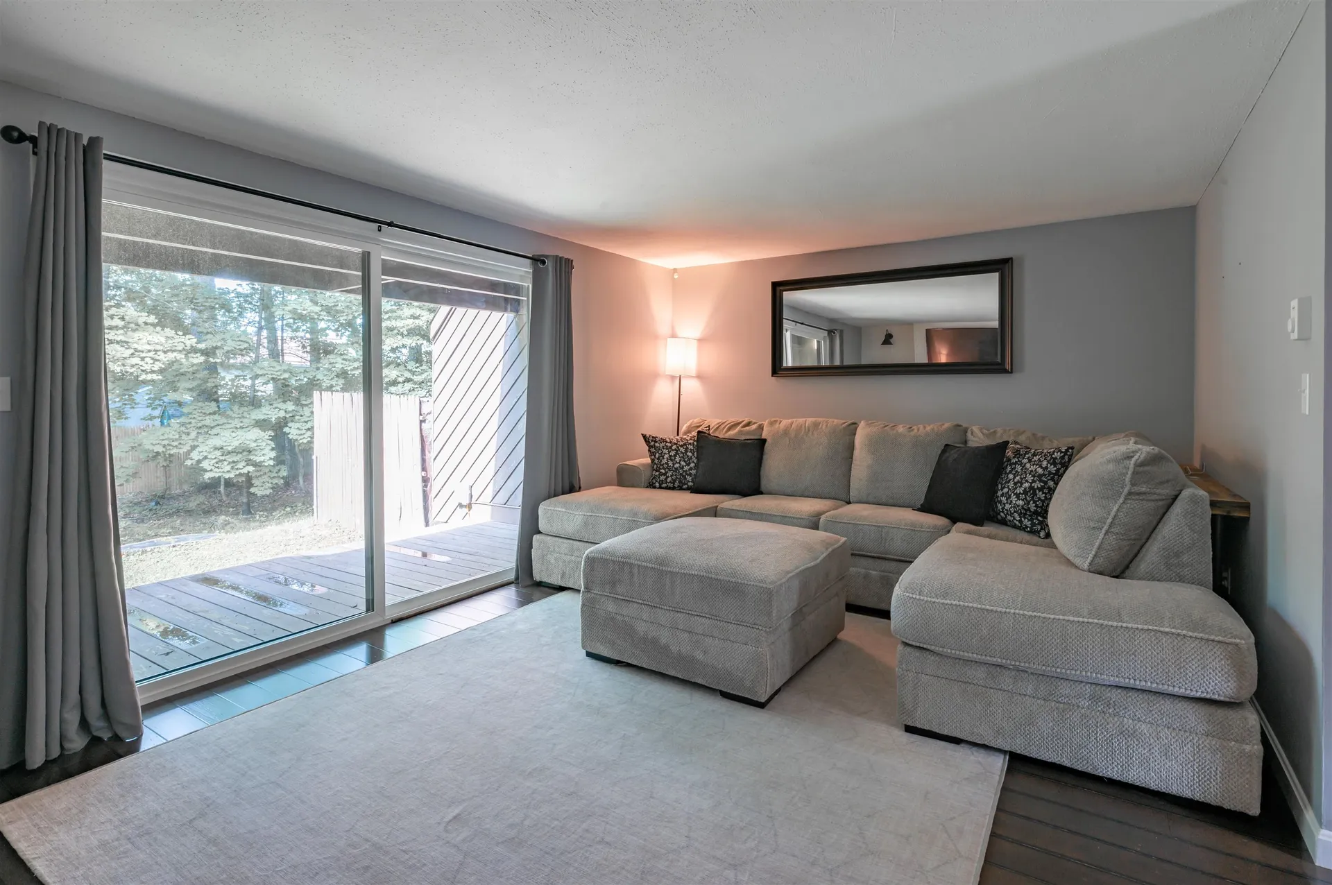 21 Silverton Drive Nashua NH 03062