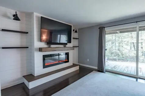 21 Silverton Drive Nashua NH 03062
