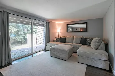 21 Silverton Drive Nashua NH 03062