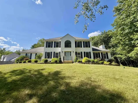 11 Boxwood Lane Dover NH 03820