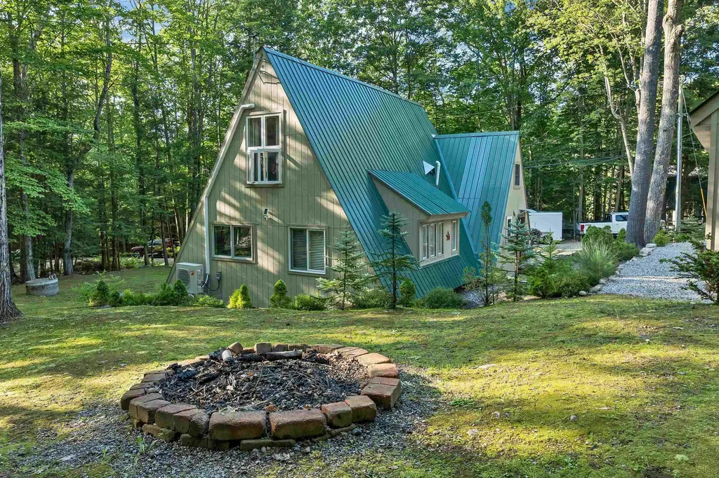 13 Chestnut Lane Madison NH 03849