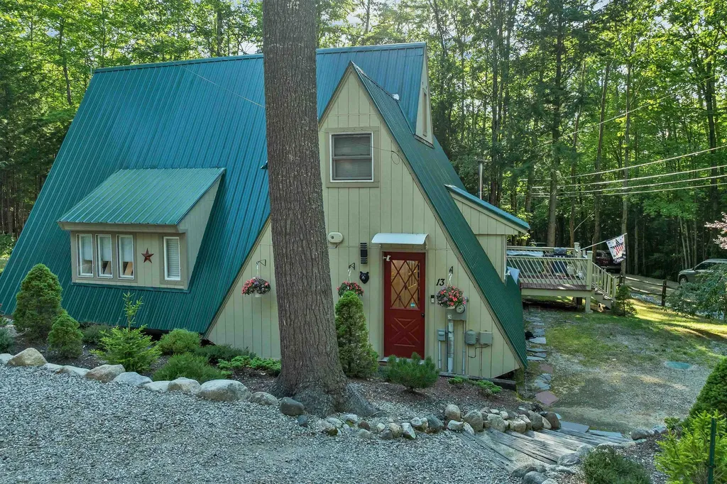 13 Chestnut Lane Madison NH 03849