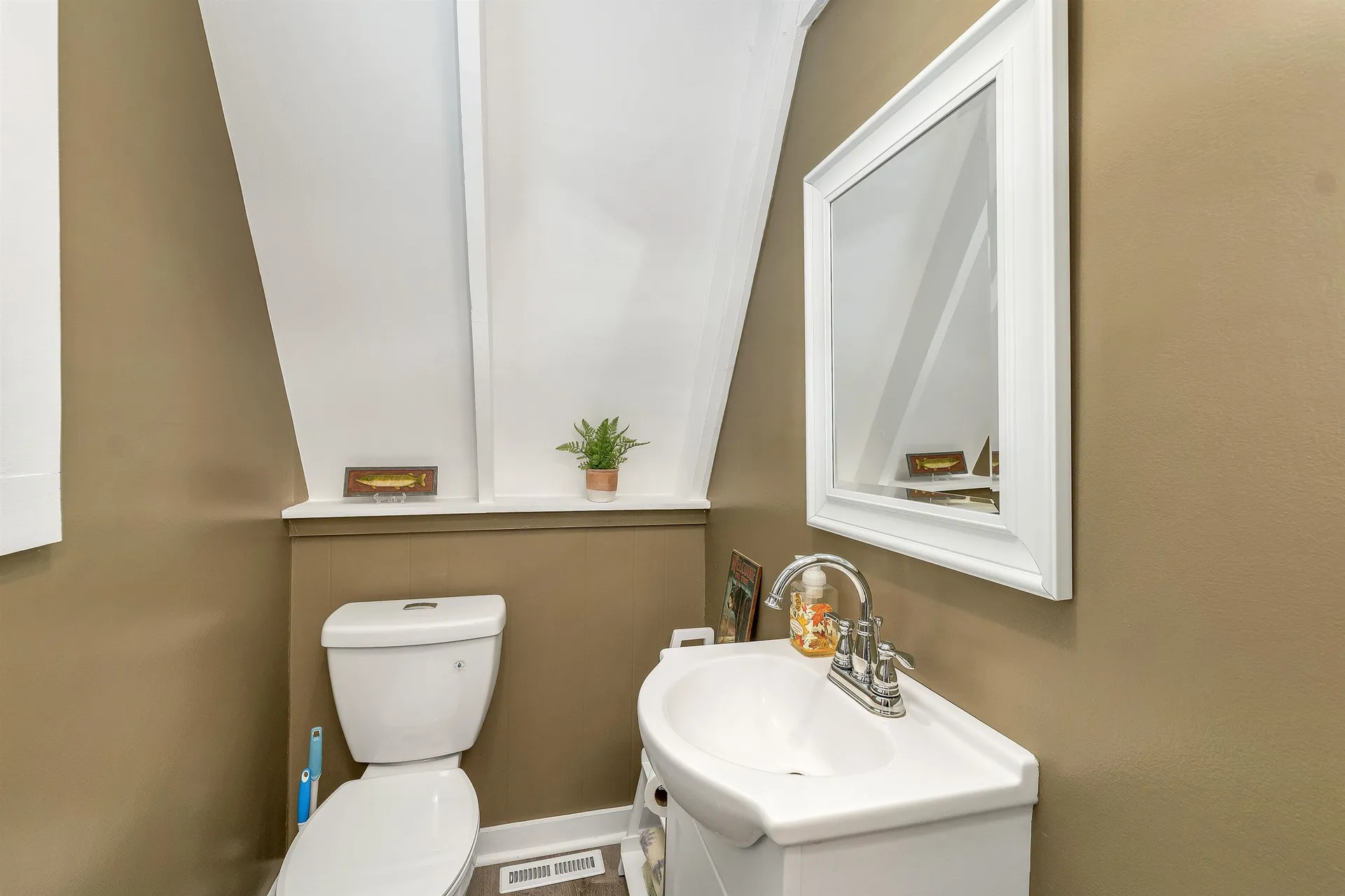 13 Chestnut Lane Madison NH 03849
