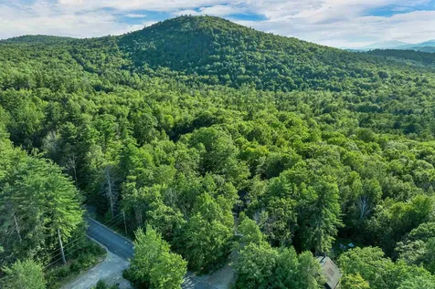 13 Chestnut Lane Madison NH 03849