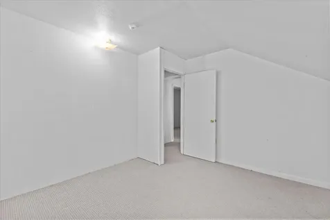 21 Hyde Street Burlington VT 05401
