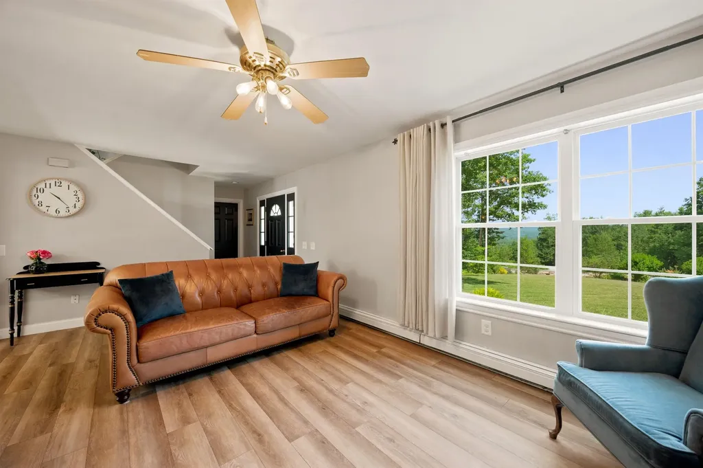 15 Silver Dawn Road Campton NH 03223