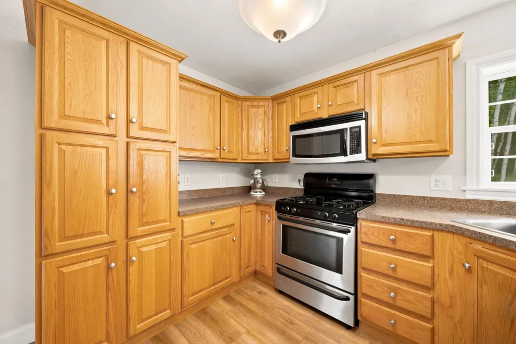 15 Silver Dawn Road Campton NH 03223