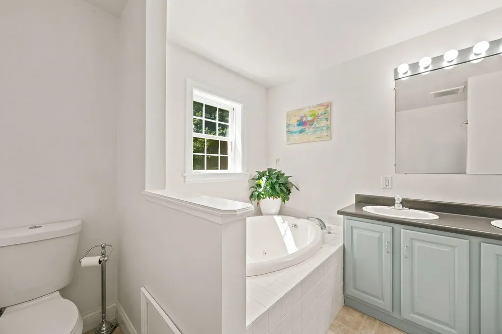 15 Silver Dawn Road Campton NH 03223