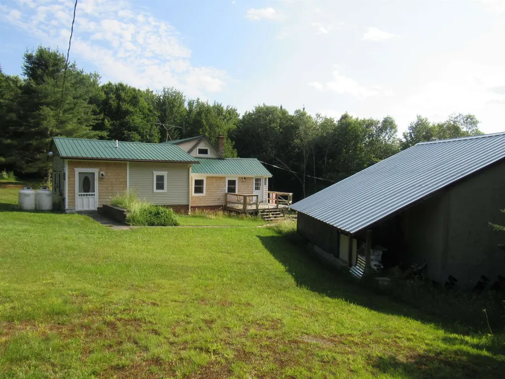 21 Maple Hill Road Holland VT 05830