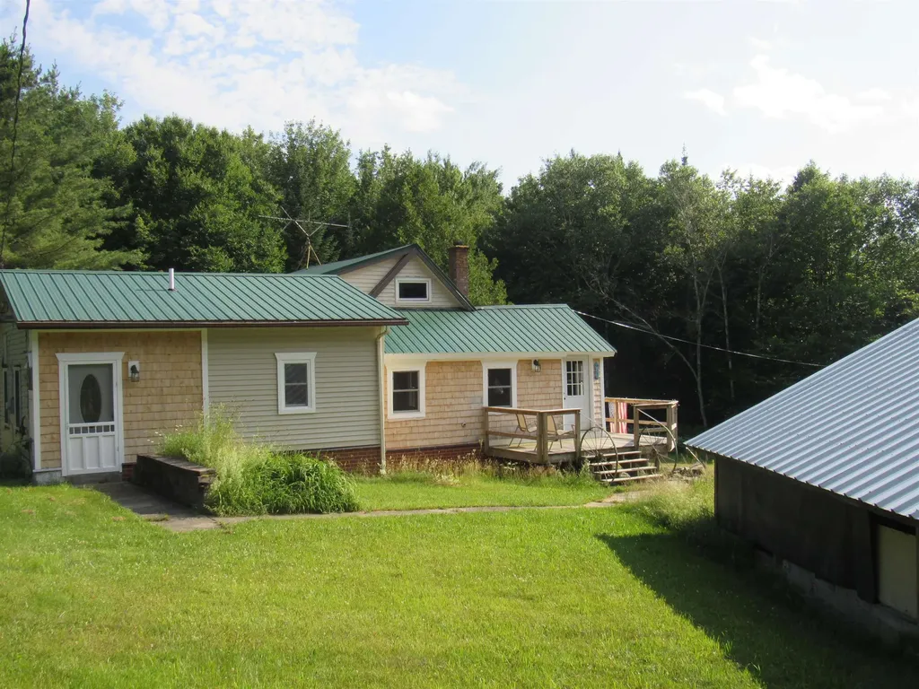21 Maple Hill Road Holland VT 05830