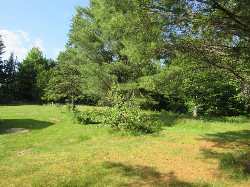 21 Maple Hill Road Holland VT 05830